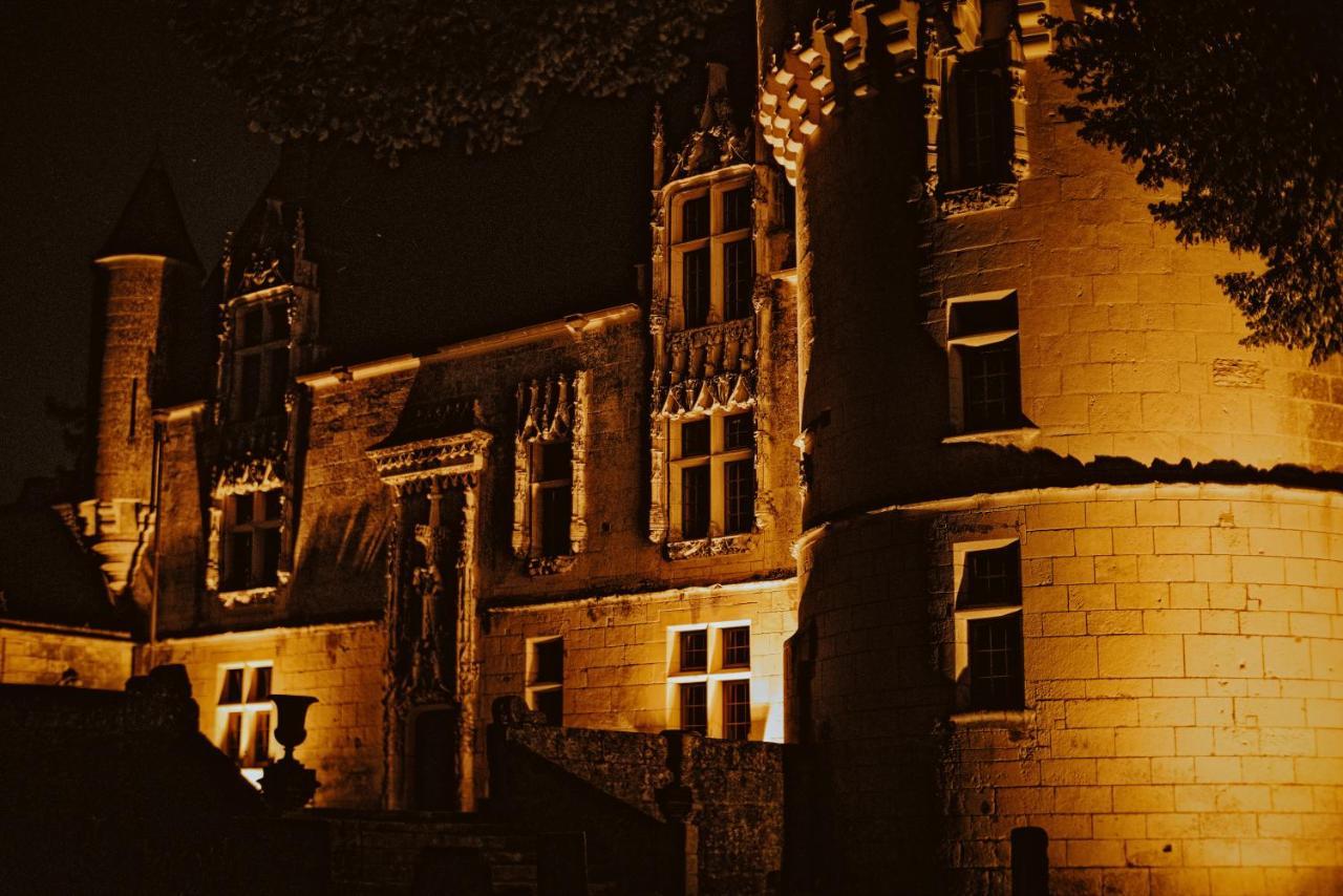 Chateau De Crazannes Exterior foto